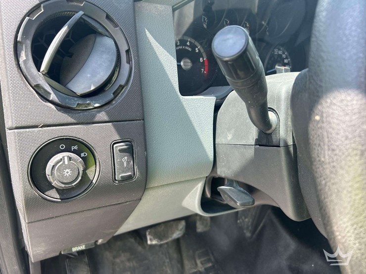 2016-ford-f350-image-25
