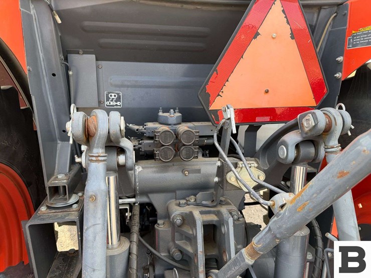 2013-kubota-m110gx-image-27