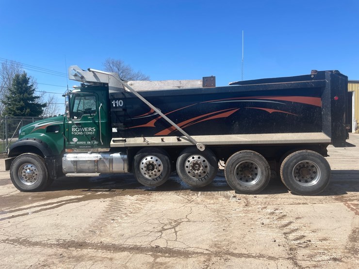 2013-mack-granite-104fr-image-8