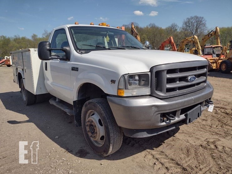 2005-ford-f450-image-35