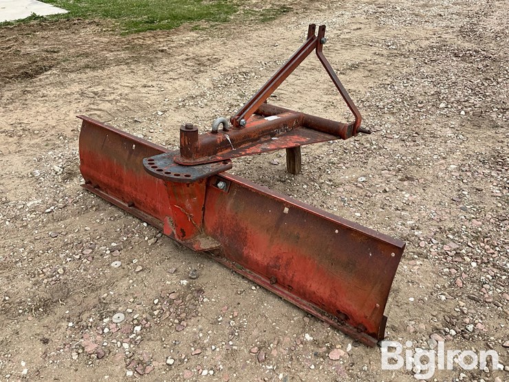 massey-ferguson-16-image-5