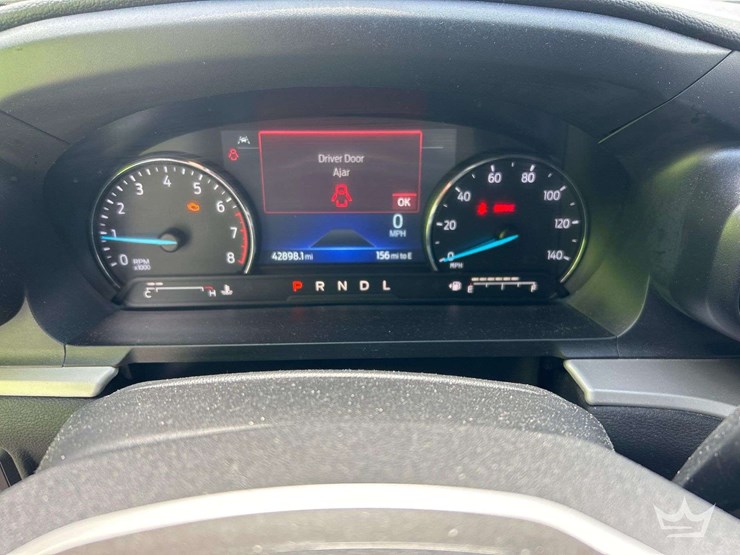 2023-ford-explorer-image-12