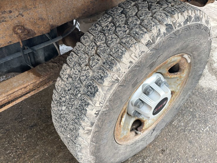 #4043-•-2002-gmc-250-(has-wi-title)-image-10