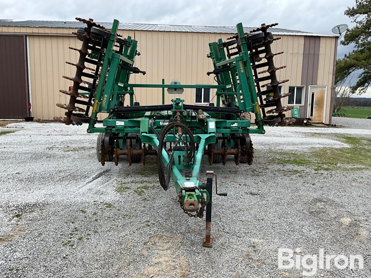 great-plains-2400tt-image-2