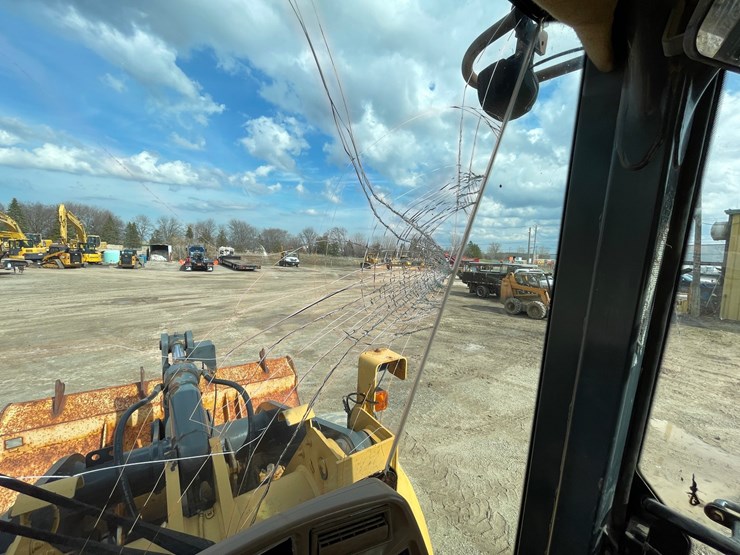 2000-deere-544h-image-40