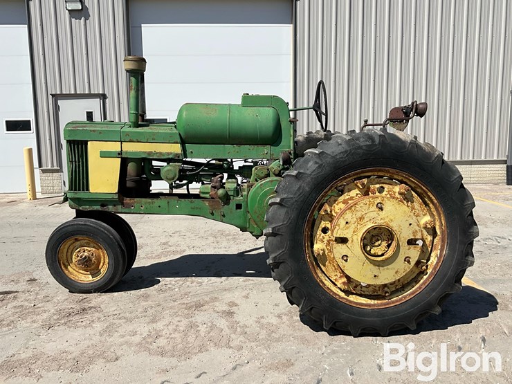 1958-john-deere-520-image-8