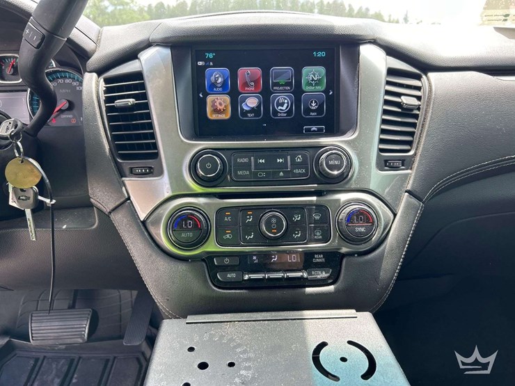2019-chevrolet-tahoe-image-17