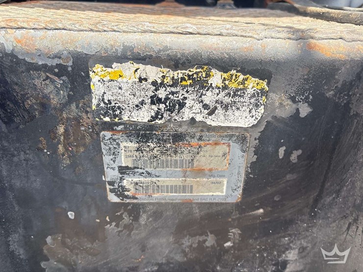 2000-mack-dm690s-image-10
