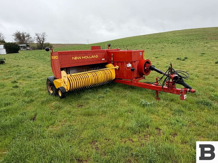 new-holland-580-image-8