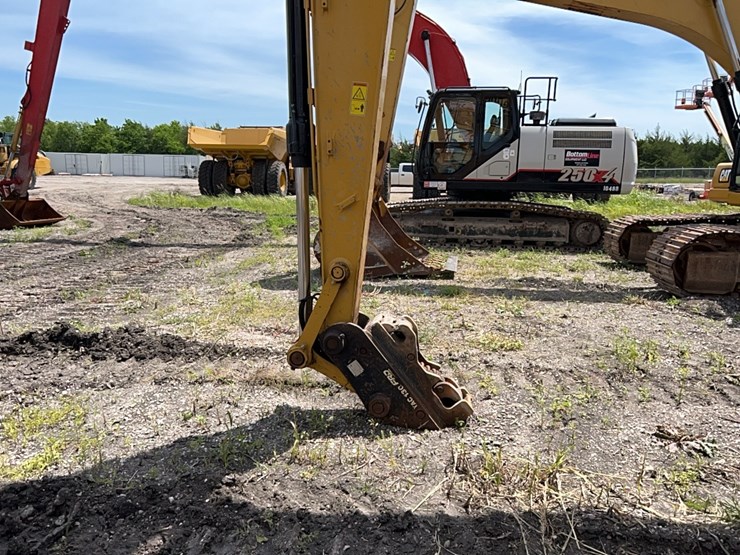 2017-caterpillar-313fl-image-14