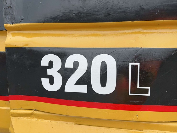 caterpillar-320l-image-18