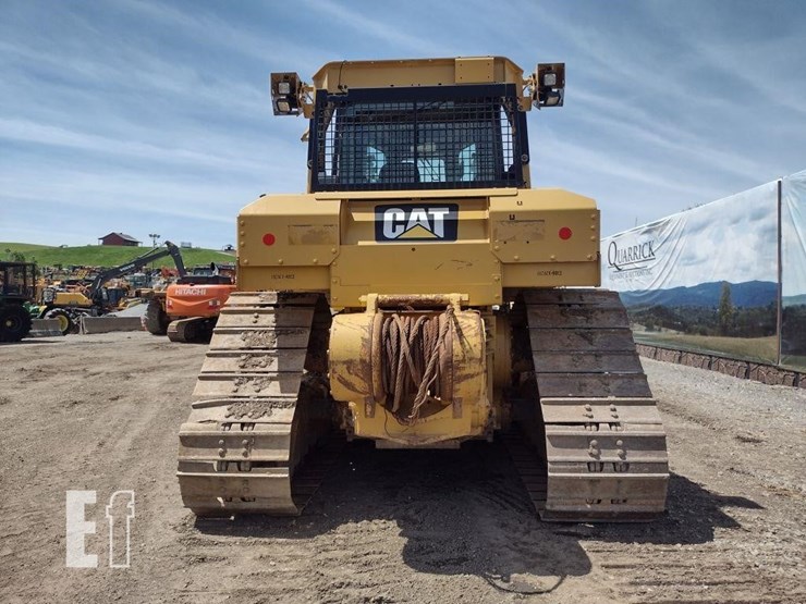 2014-caterpillar-d6t-xw-image-4