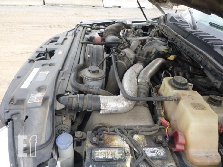 2017-ford-f550-image-16