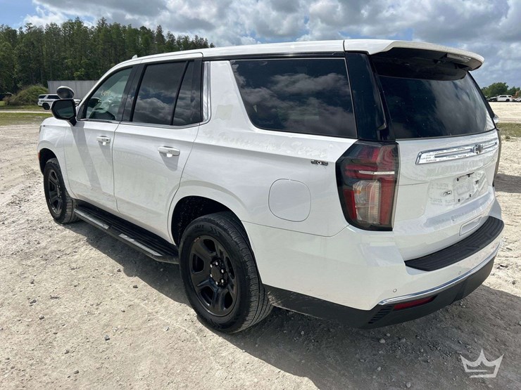 2023-chevrolet-tahoe-image-4