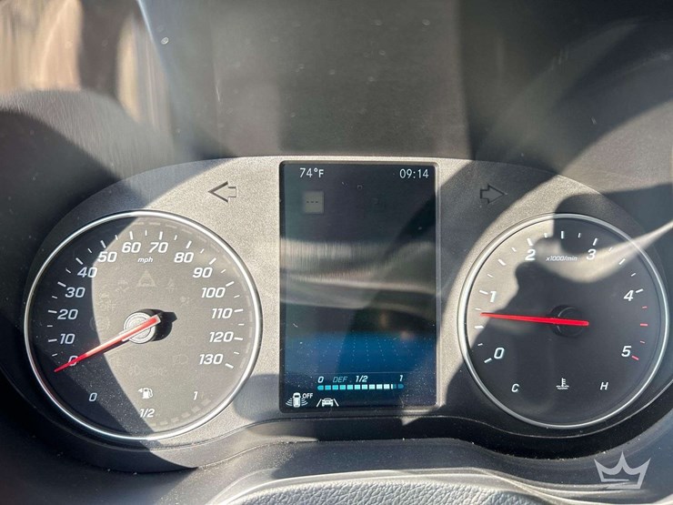 2021-mercedes-benz-sprinter-4500-image-13