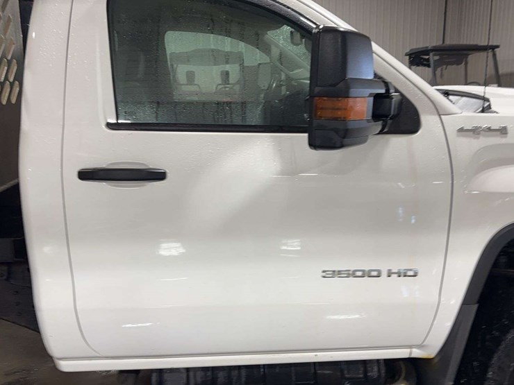 2018-gmc-sierra-3500hd-image-24