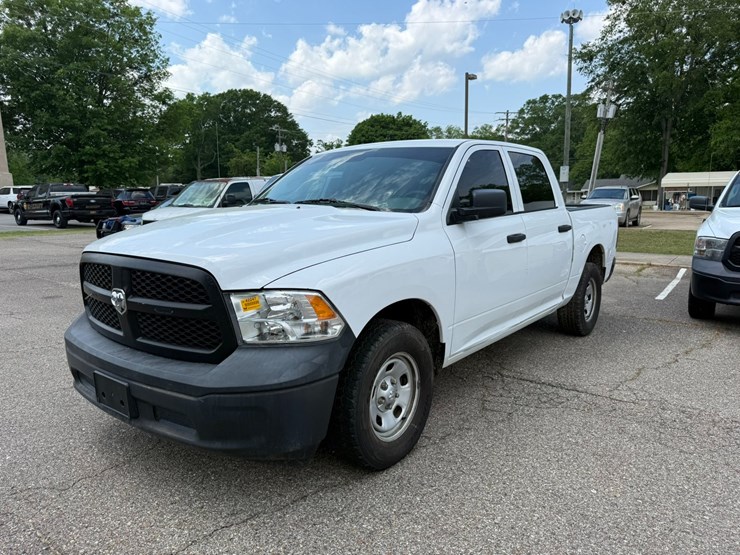 2018-dodge-1500-image-1
