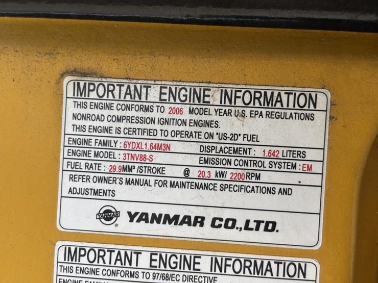 2006-deere-27d-image-52