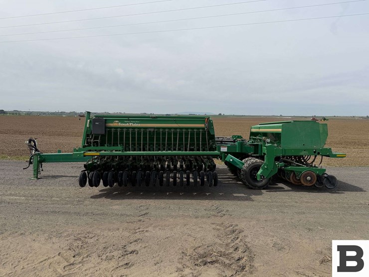 2012-great-plains-3s-3000hd-image-3