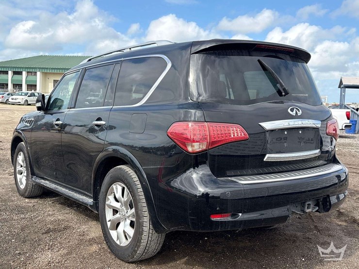2012-infiniti-qx56-image-4