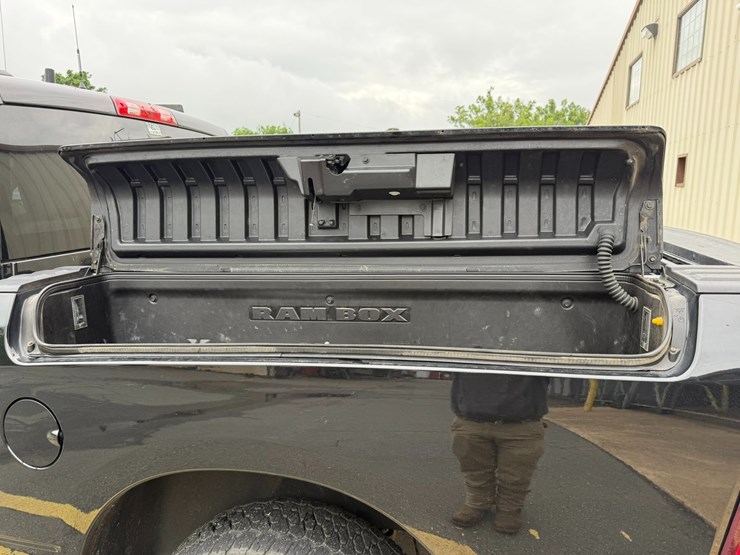 2019-dodge-1500-image-18