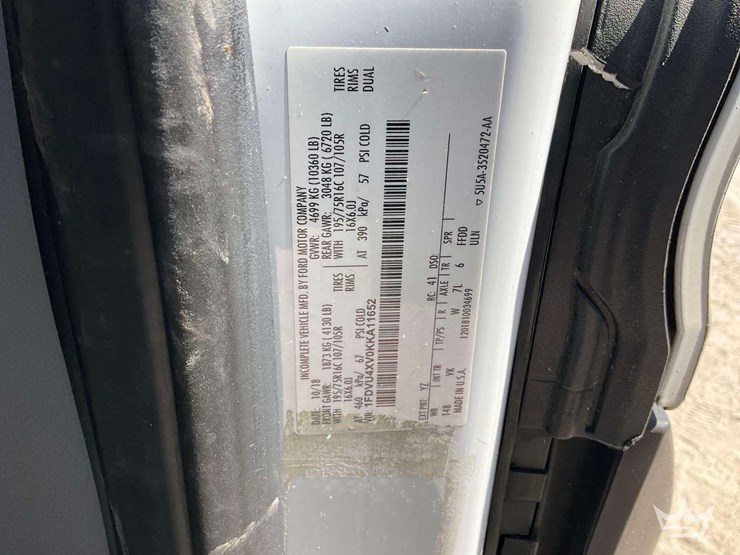 2019-ford-transit-image-5