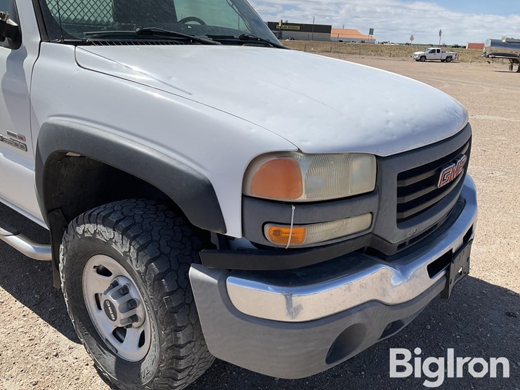 2005-gmc-sierra-1500-image-13