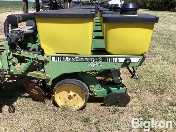 john-deere-7300-image-17