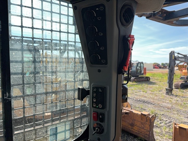 2021-caterpillar-d5-lgp-image-20