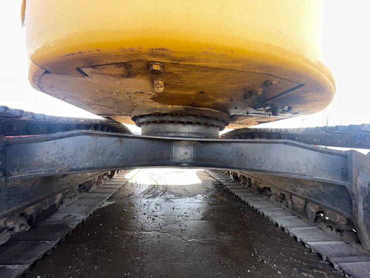 komatsu-pc308-image-16