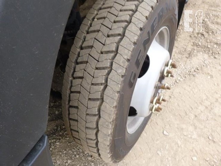 2017-ford-f550-image-17