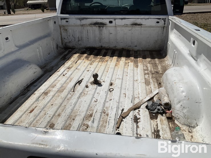 2007-gmc-sierra-2500-image-17