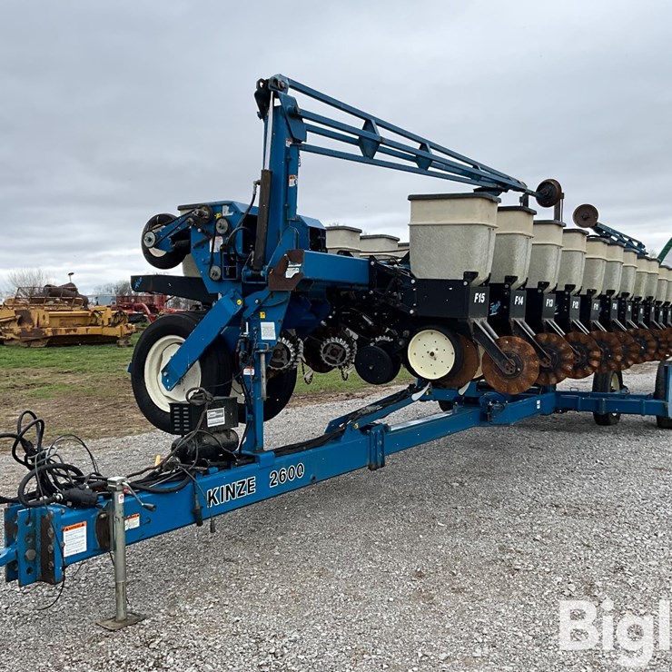 KINZE 2600