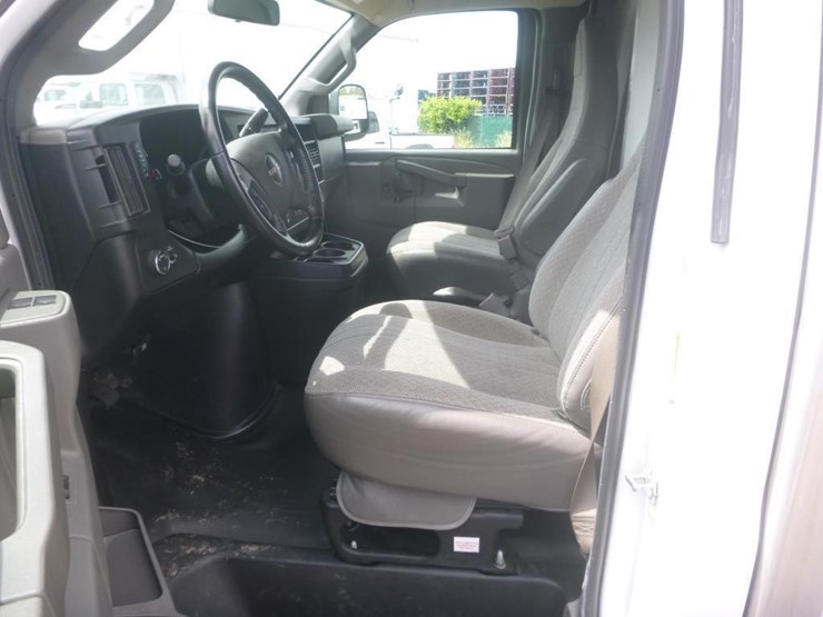 2021-gmc-3500-image-11