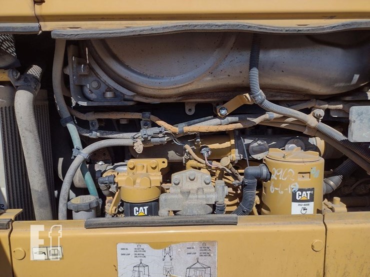 2017-caterpillar-d6n-xl-image-47