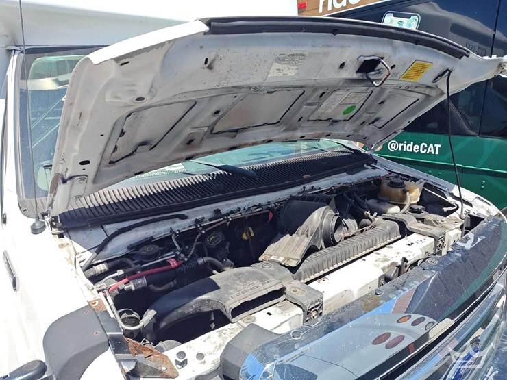 2017-ford-e450-image-21