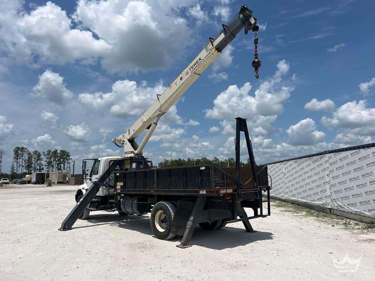 2014-international-durastar-4300-image-4