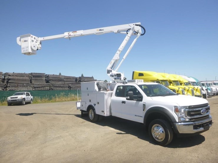 2022-ford-f550-image-17