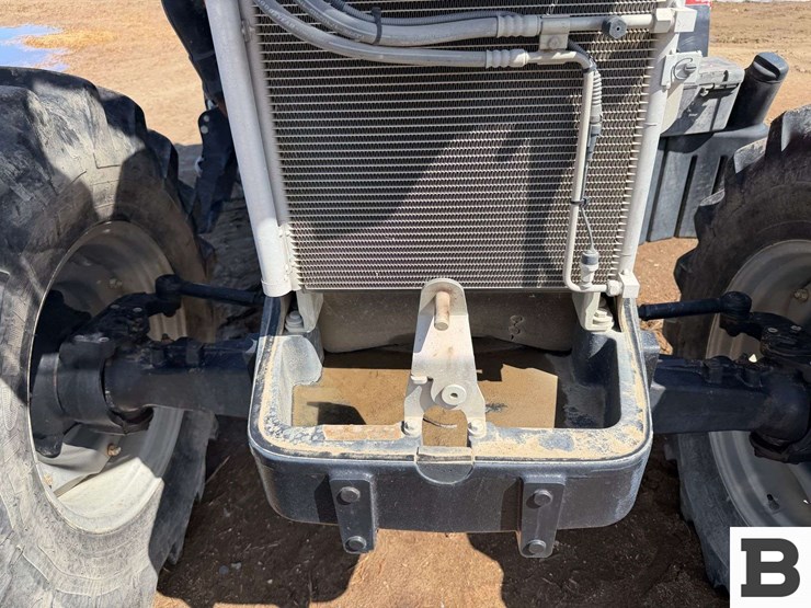 case-ih-farmall-105u-image-10