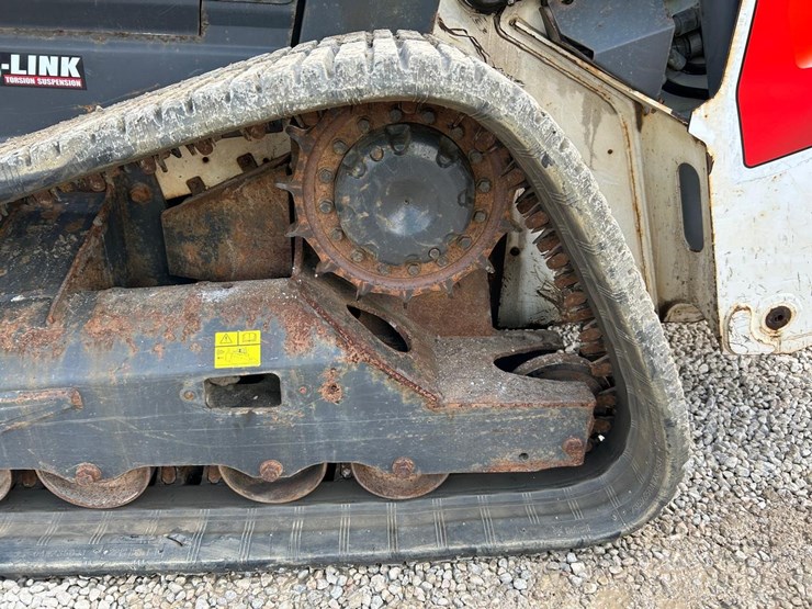 bobcat-t76-image-19