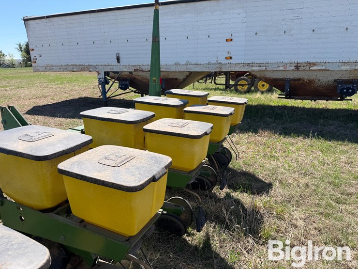 john-deere-7100-image-15
