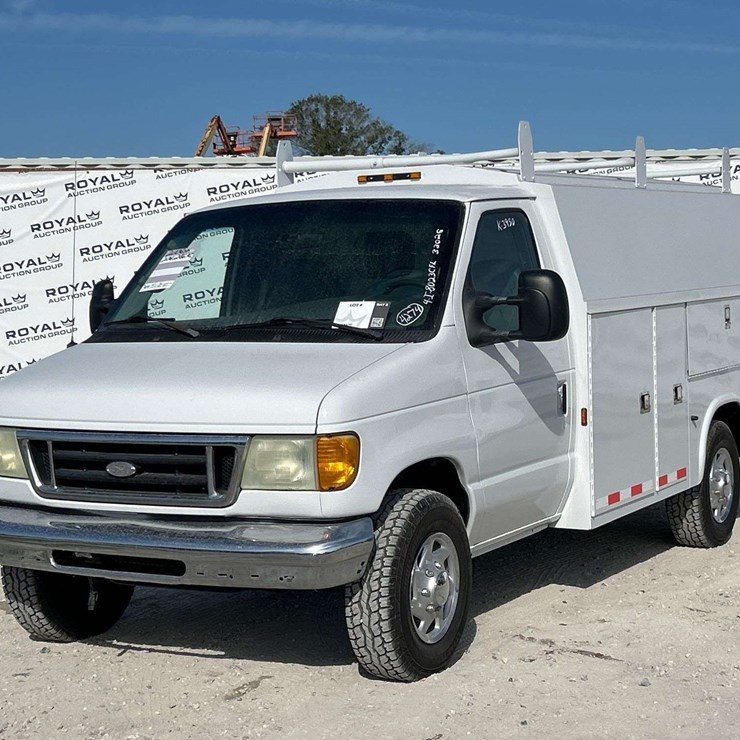 2006 FORD E350
