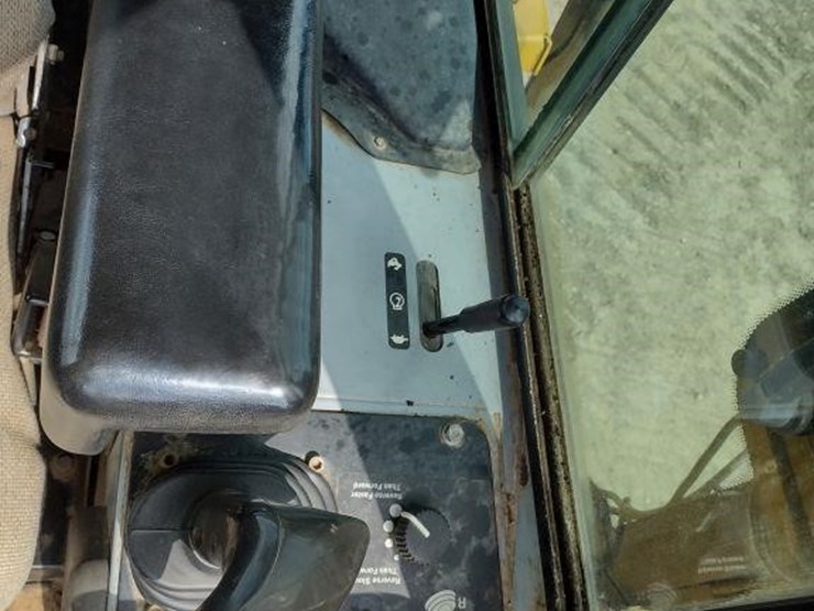 2003-deere-650h-lt-image-11