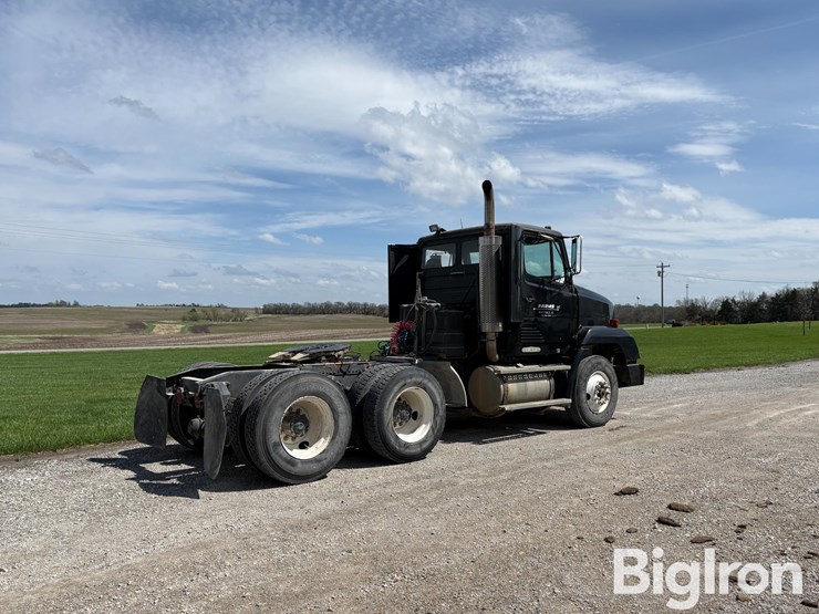 1990-freightliner-fld112-image-5