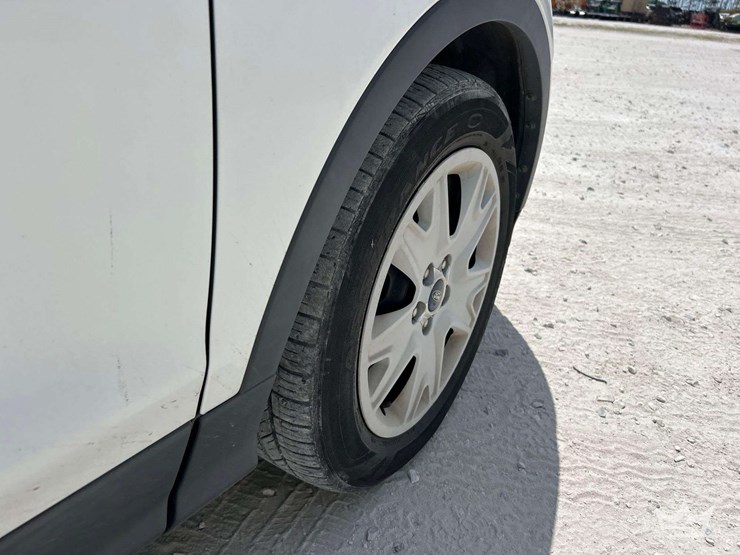 2015-ford-escape-image-25