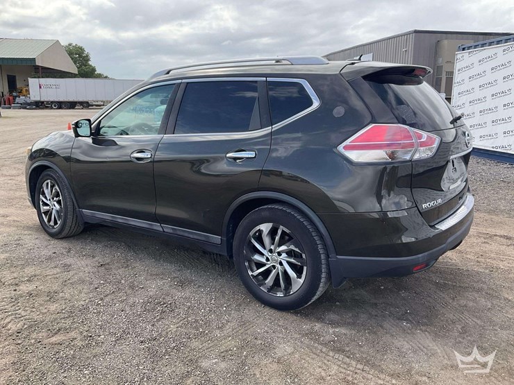 2015-nissan-rogue-image-5