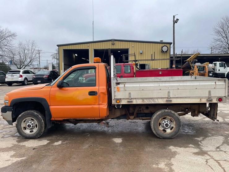 #4043-•-2002-gmc-250-(has-wi-title)-image-8