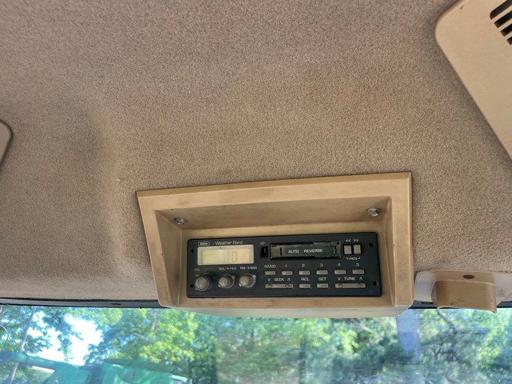 1998-john-deere-8400-image-32