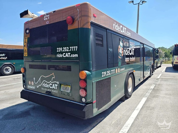 2012-gillig-low-floor-image-3