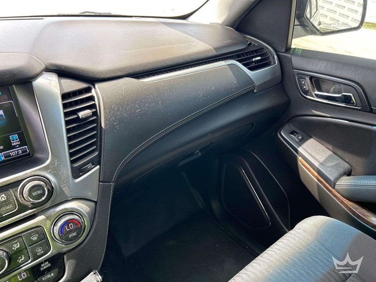 2018-chevrolet-tahoe-image-19